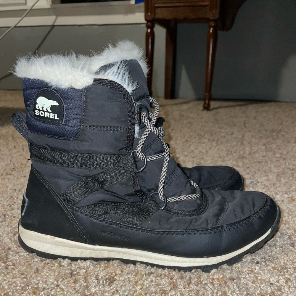 Sorel waterproof Women boots Size 5